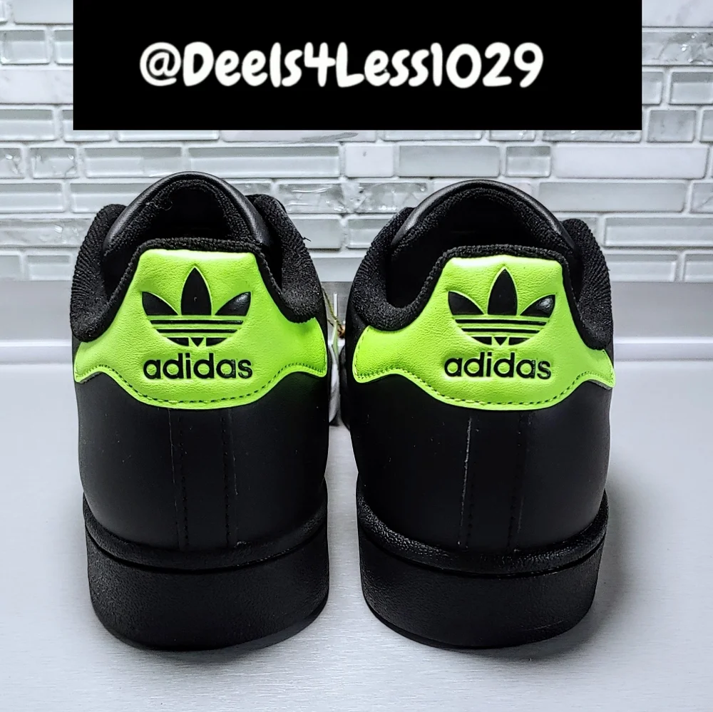 Adidas Originals Superstar 2 Womens Size 7.5/Kids 6.5 Black Signal Green